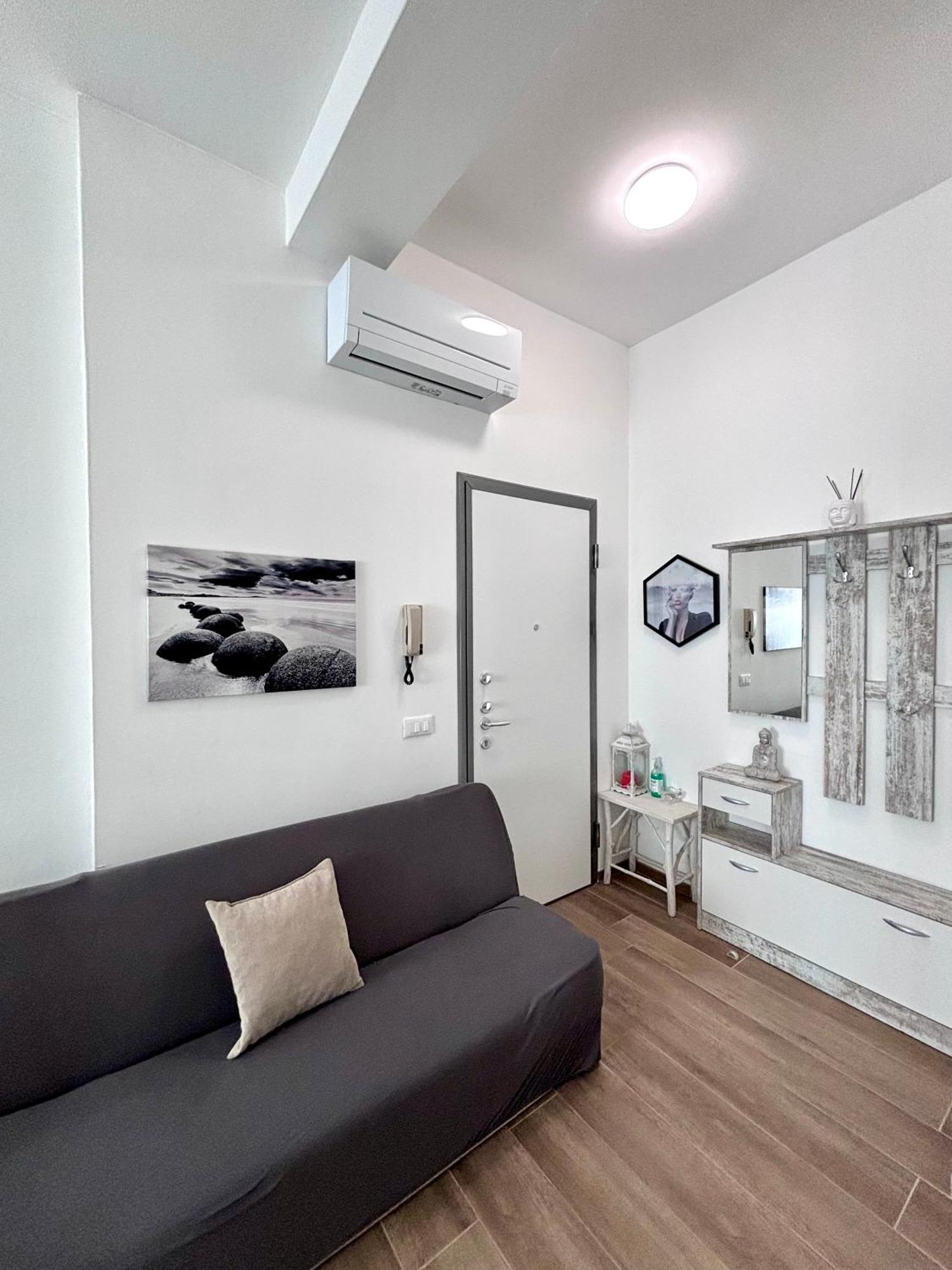 Apartamento Bilocale In Bande Nere-Metro Rossa Duomo Milán Exterior foto