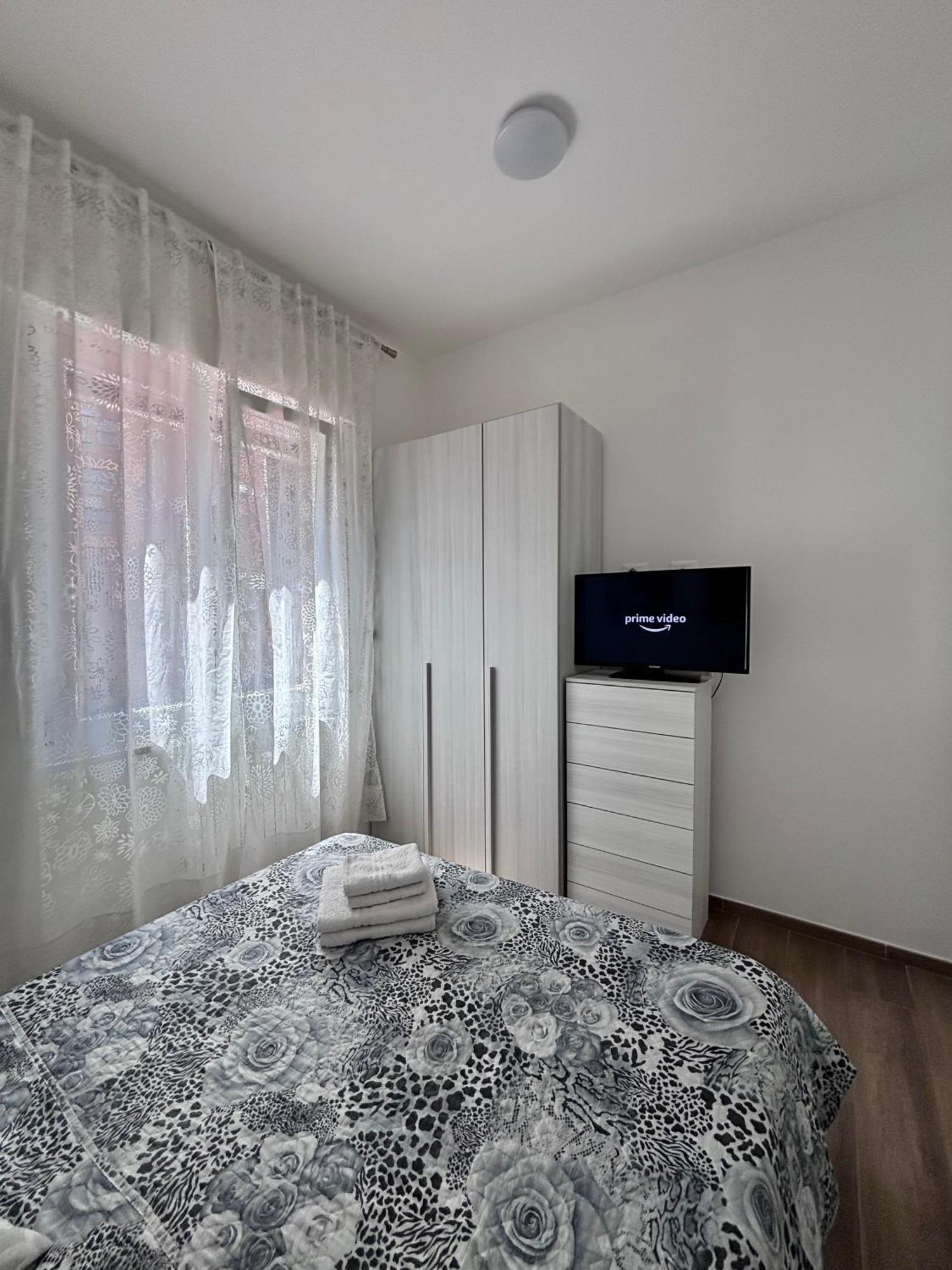 Apartamento Bilocale In Bande Nere-Metro Rossa Duomo Milán Exterior foto